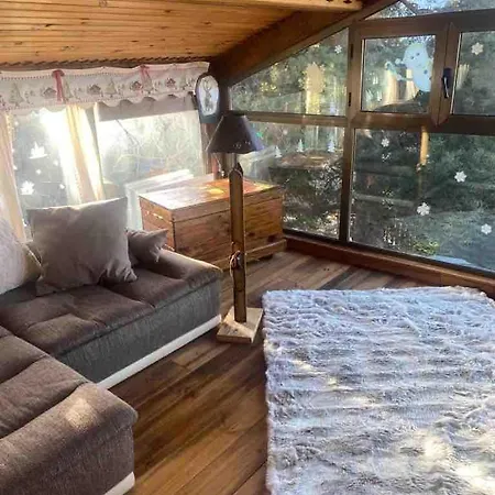 A Vue Et Bain Nordique Dağ evi Matemale