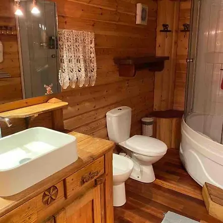 à Vue Et Bain Nordique * Matemale
