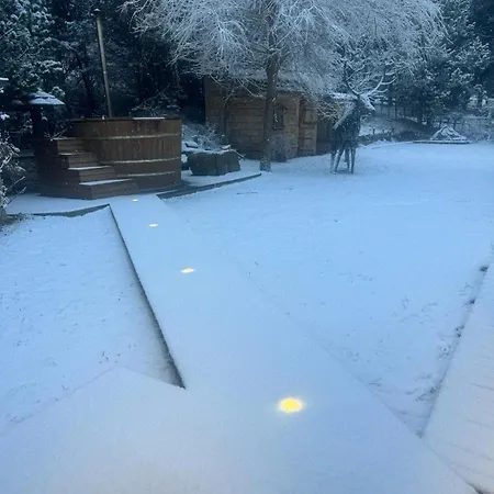 Dağ evi A Vue Et Bain Nordique Matemale