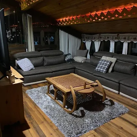 Dağ evi A Vue Et Bain Nordique *